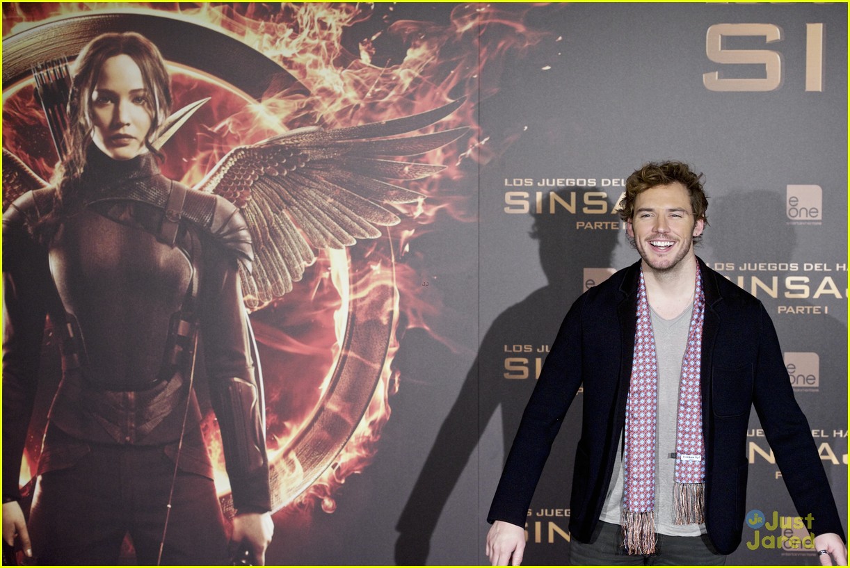 sam claflin opens up on giving up soccer dream 10