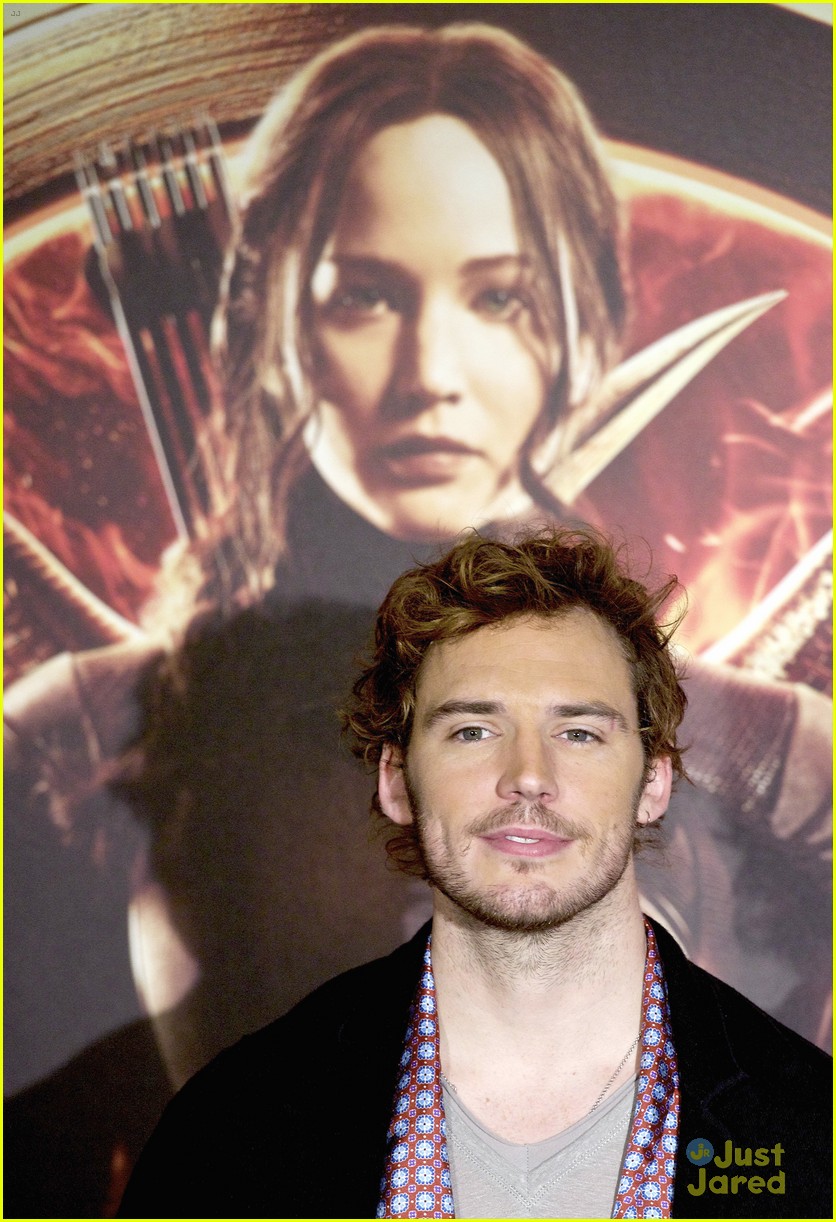 sam claflin opens up on giving up soccer dream 15