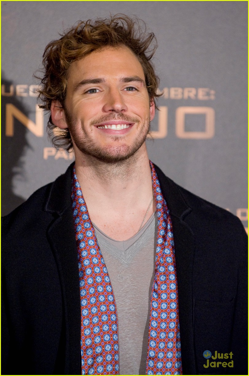 sam claflin opens up on giving up soccer dream 20
