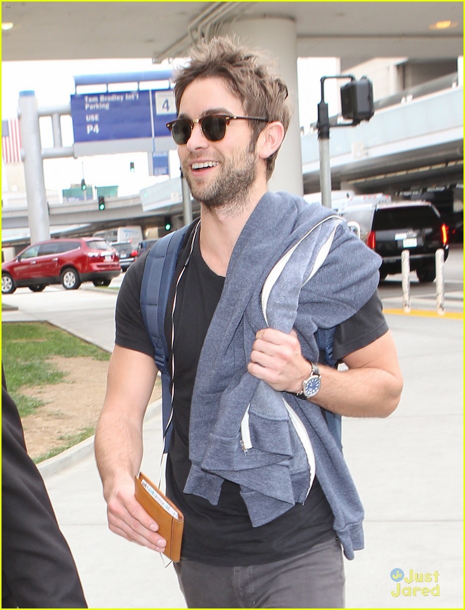chace crawford roots for tony romo dallas cowboys 04