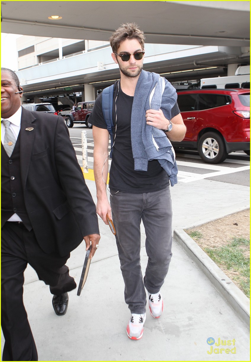 chace crawford roots for tony romo dallas cowboys 21