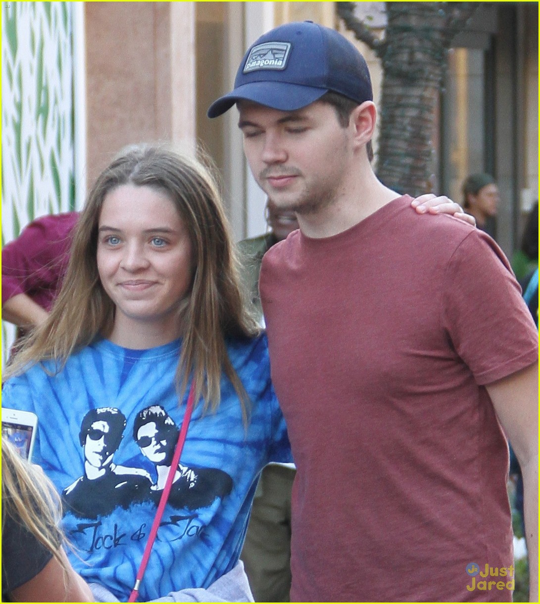 damian mcginty glee fans the grove 04