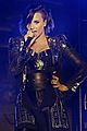 demi lovato manchester concert workout on stage 17