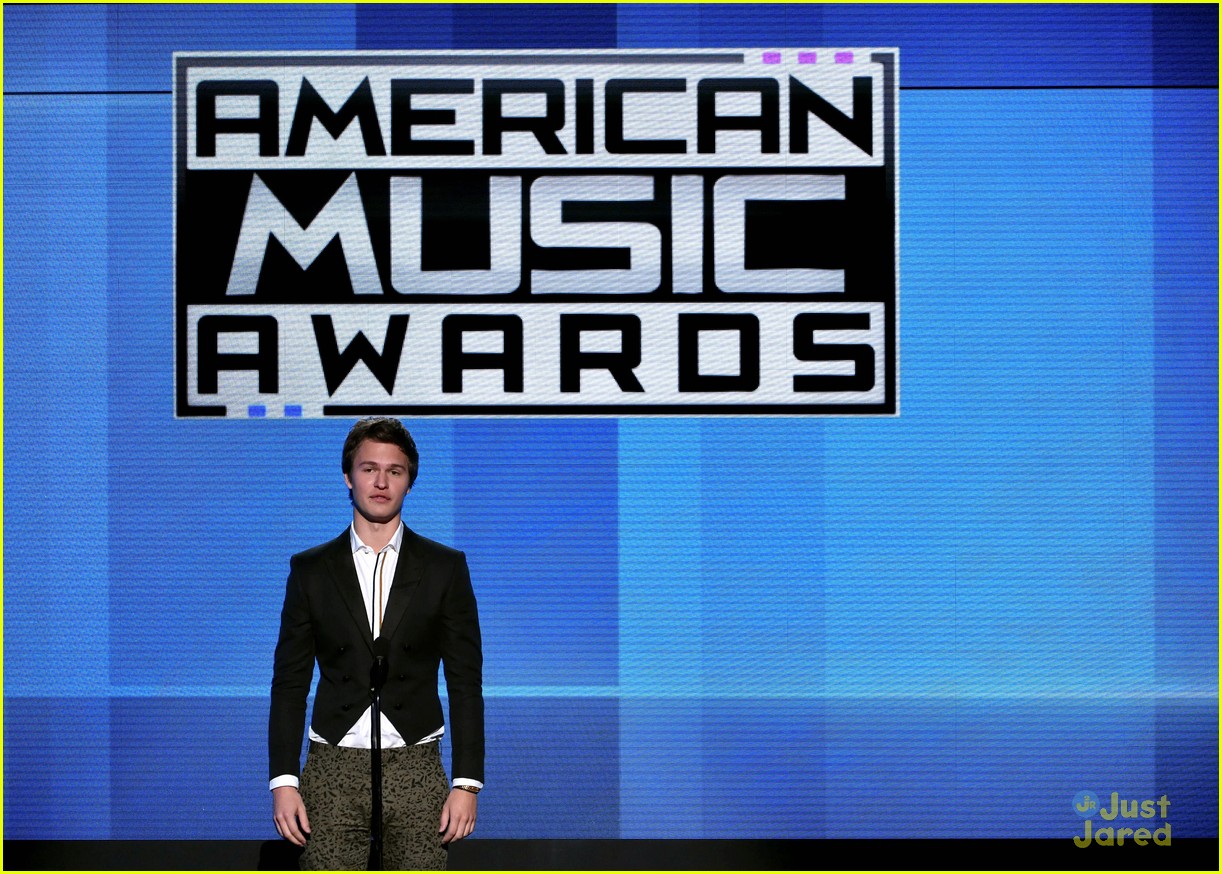 ansel egort american music awards 03