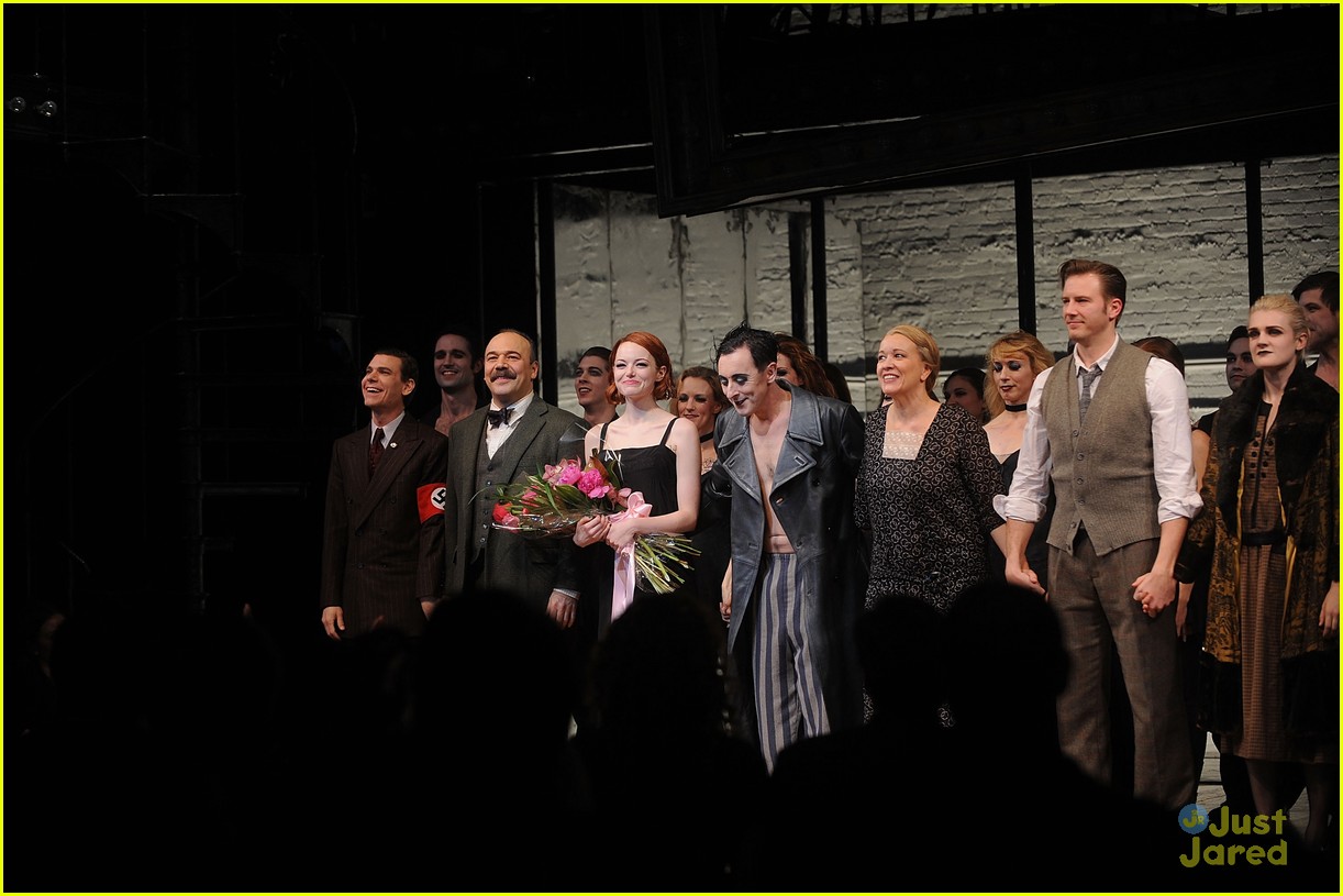 emma stone takes her opening night bow in cabaret 13