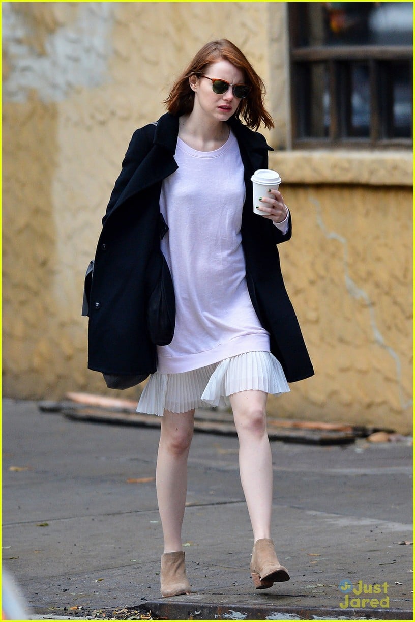 emma stone sips on coffee cold nyc 03