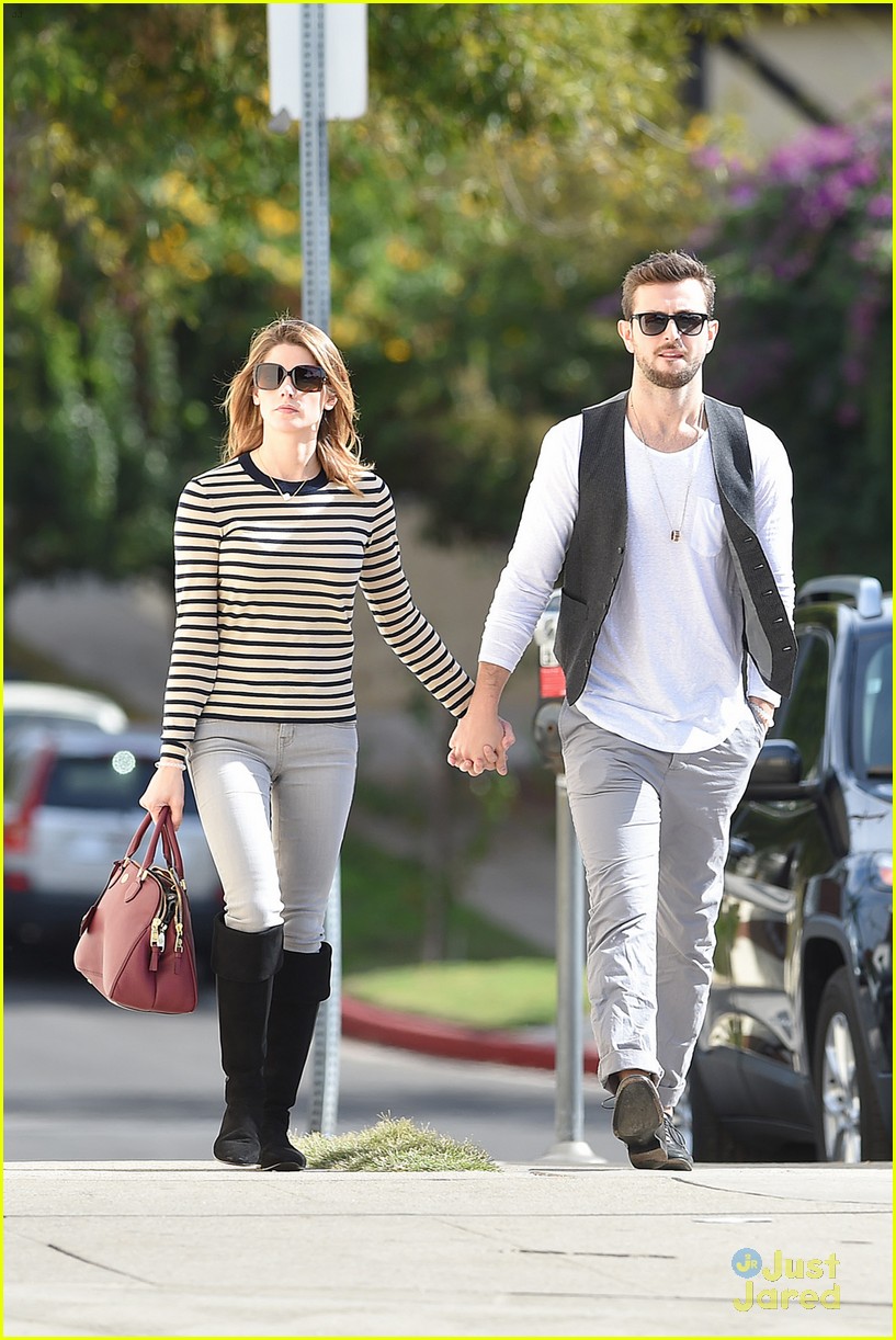 ashley greene paul khoury are still going strong 01