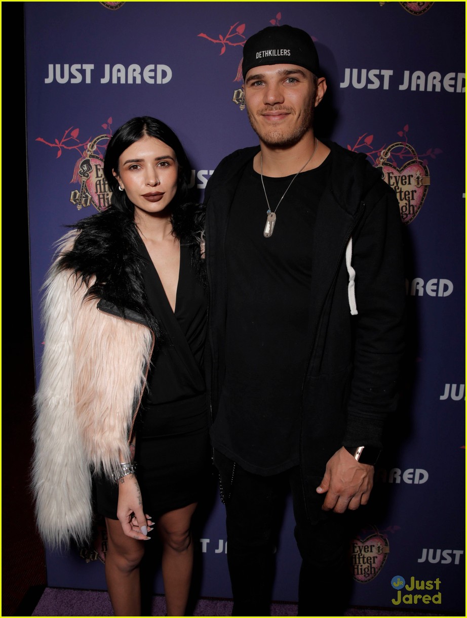 holland roden chris zylka just jared homecoming dance 18