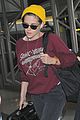 kristen stewart jets out of lax airport 09
