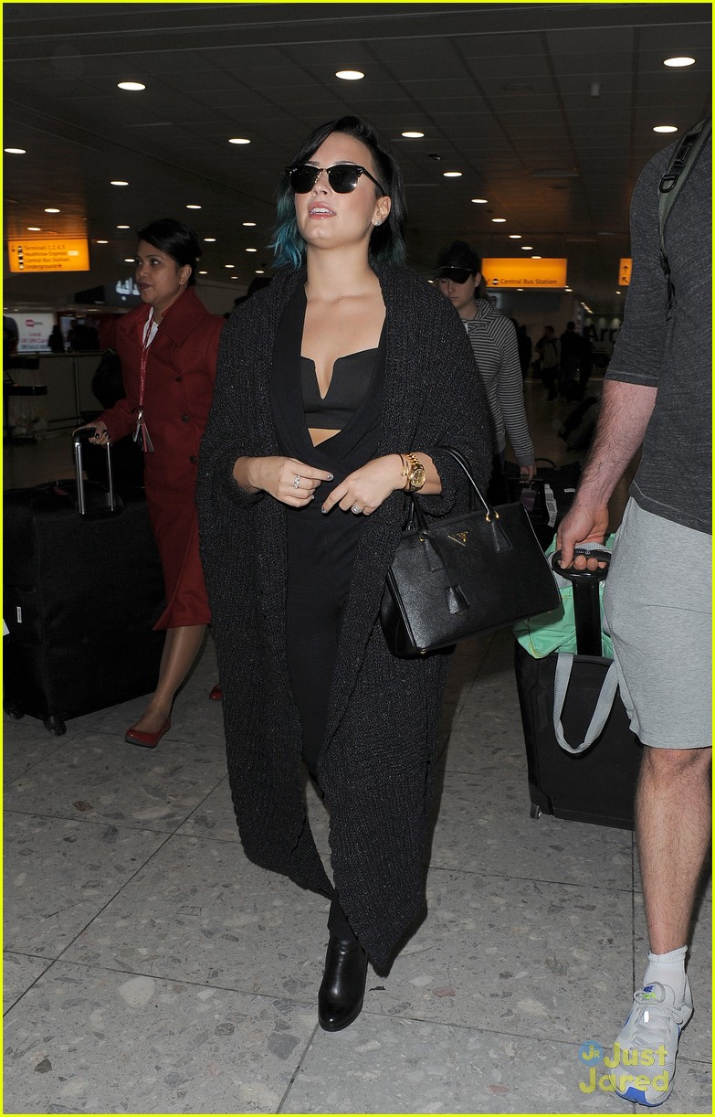 demi lovato excited to see european lovatics 17