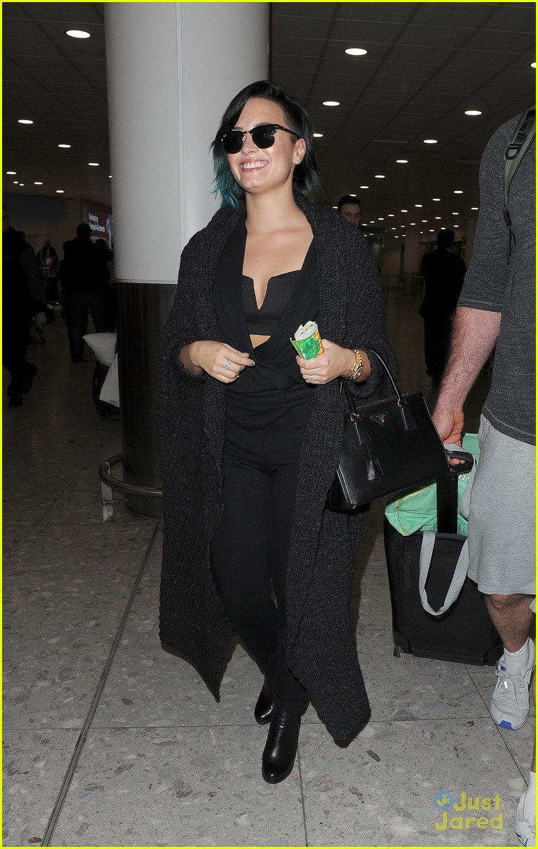 demi lovato excited to see european lovatics 19