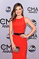 lucy hale chops off hair before cmas 2014 04