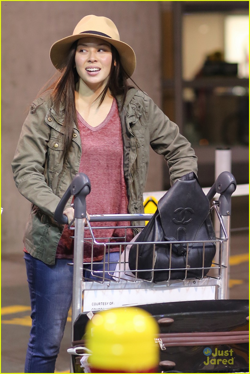 malese jow vancouver arrival for flash 08