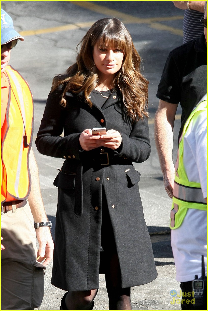 lea michele has father daughter moment on glee set 02