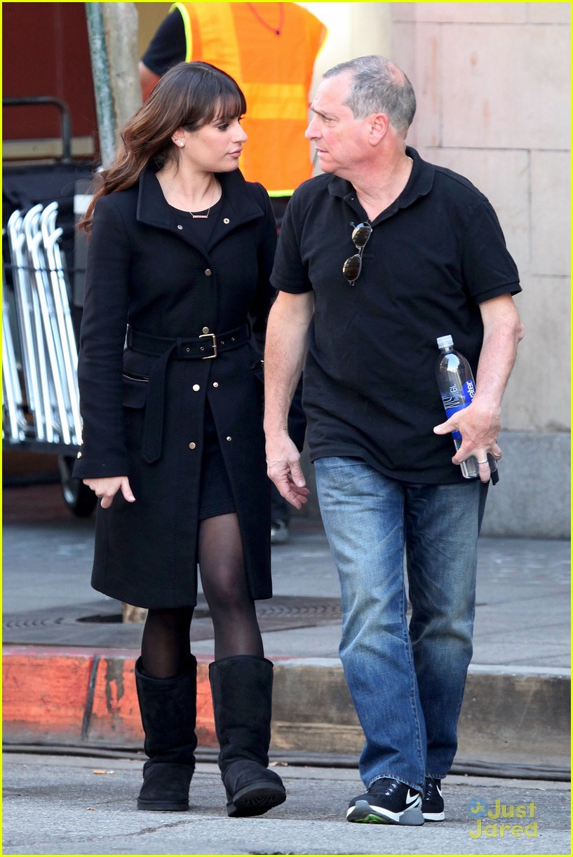 lea michele has father daughter moment on glee set 03