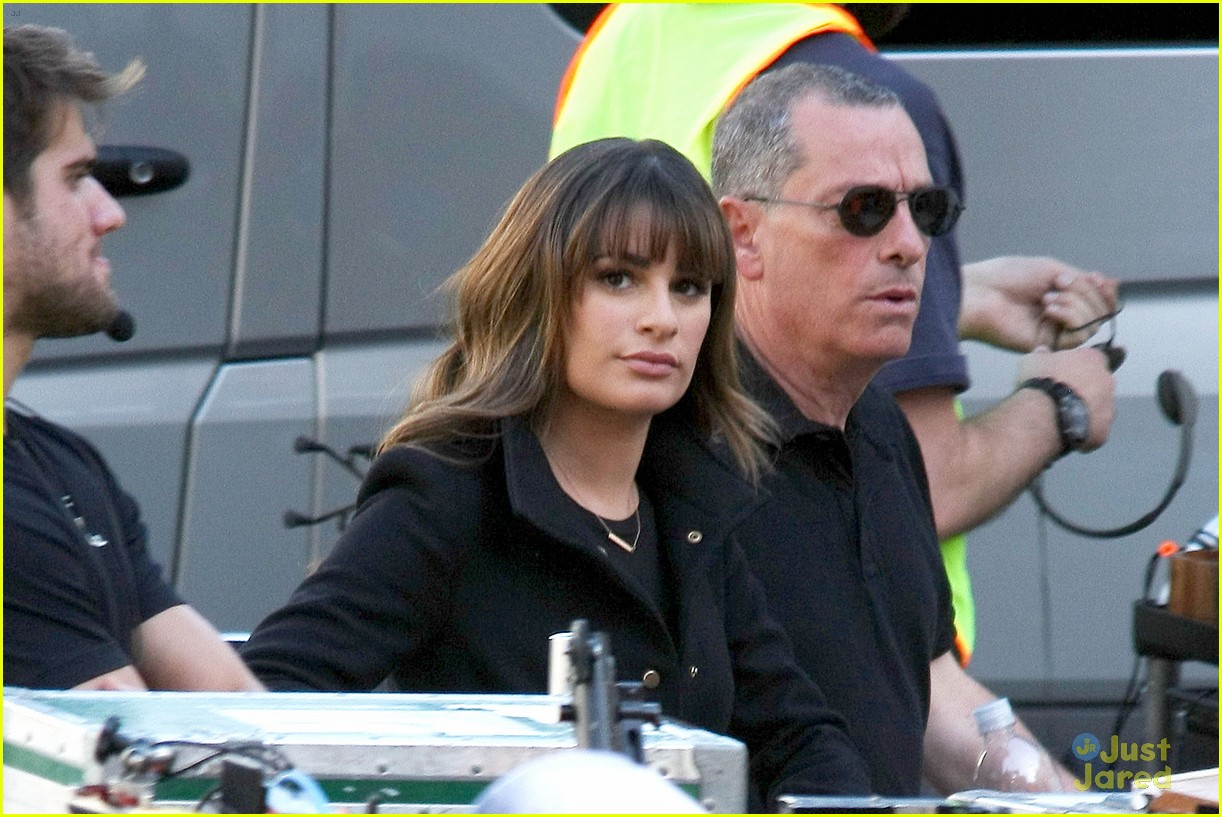 lea michele has father daughter moment on glee set 04