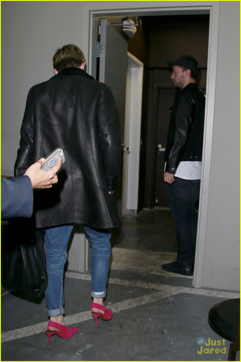 miley cyrus patrick schwarzenegger keep their distance after a date 03