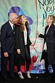 cara delevingne kate moss christmas unveiling 12