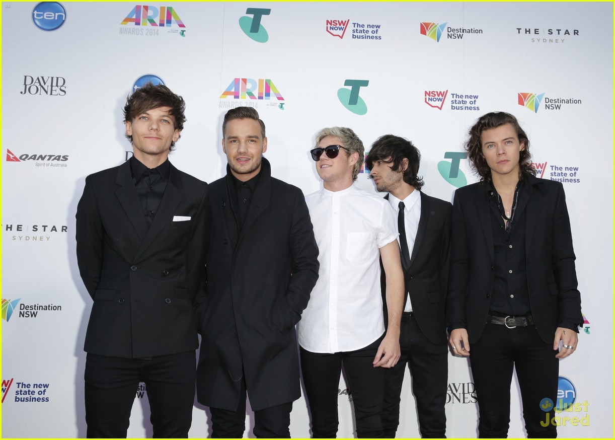 one direction guys pull off sleek red carpet fashion at aria awards 20