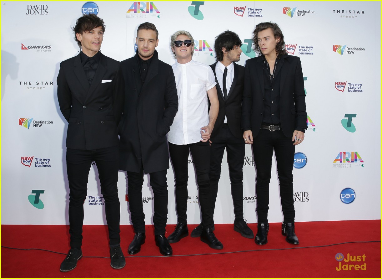one direction guys pull off sleek red carpet fashion at aria awards 23