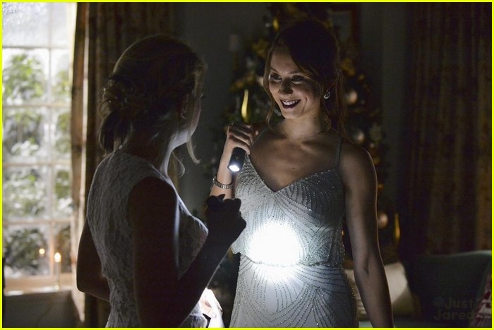 pretty little liars holiday episode more pics 28