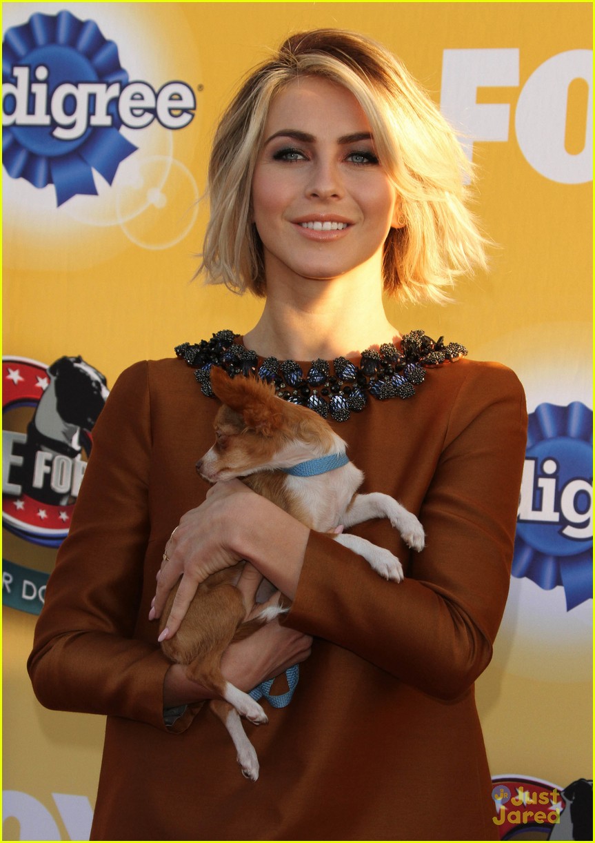emmy rossum julianne hough cause for paws 15