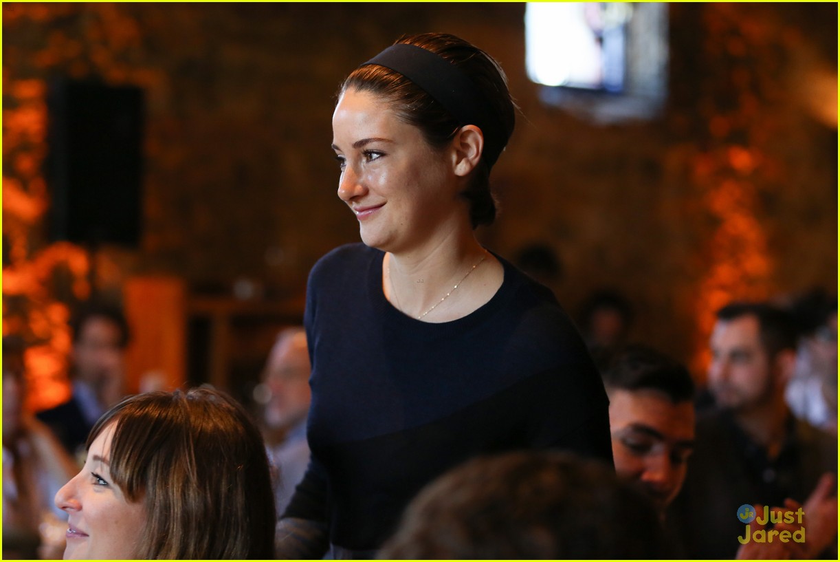 shailene woodley honors producers at variety brunch 07