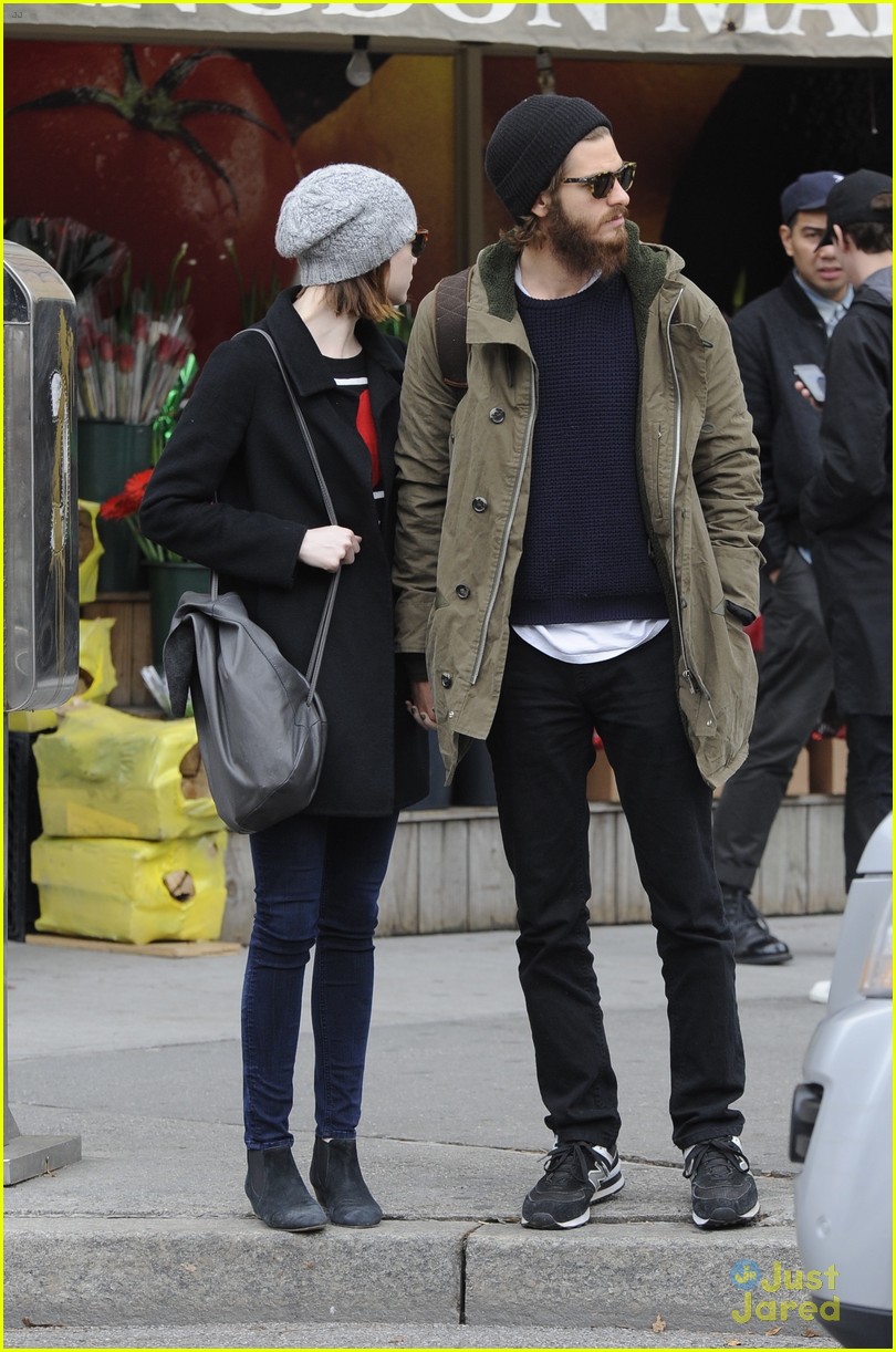 emma stone andrew garfield get alone time 20
