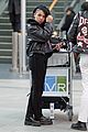 fka twigs flies to vancouver without robert pattinson 09