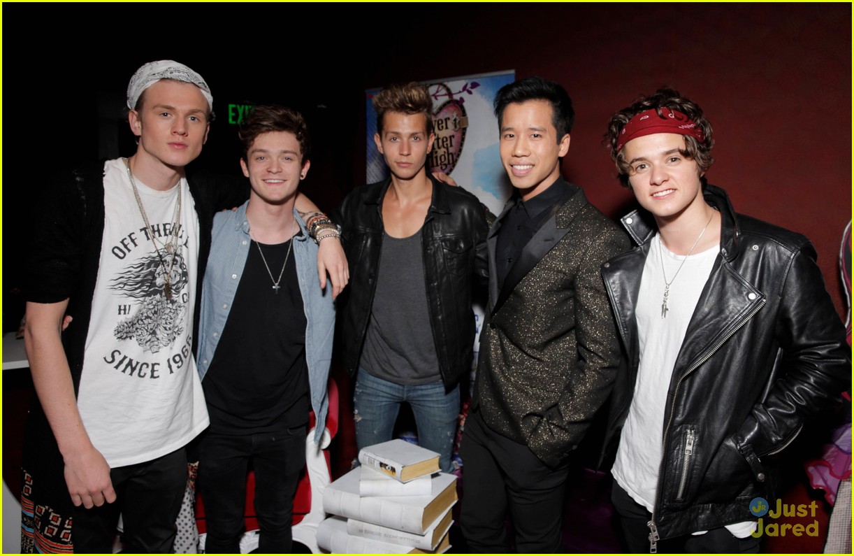 the vamps just jared homecoming dance 44