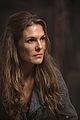 the 100 long into abyss stills 07