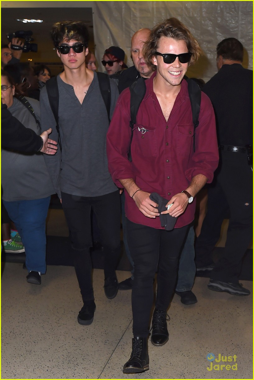 5 seconds summer wilay live video lax arrival 01