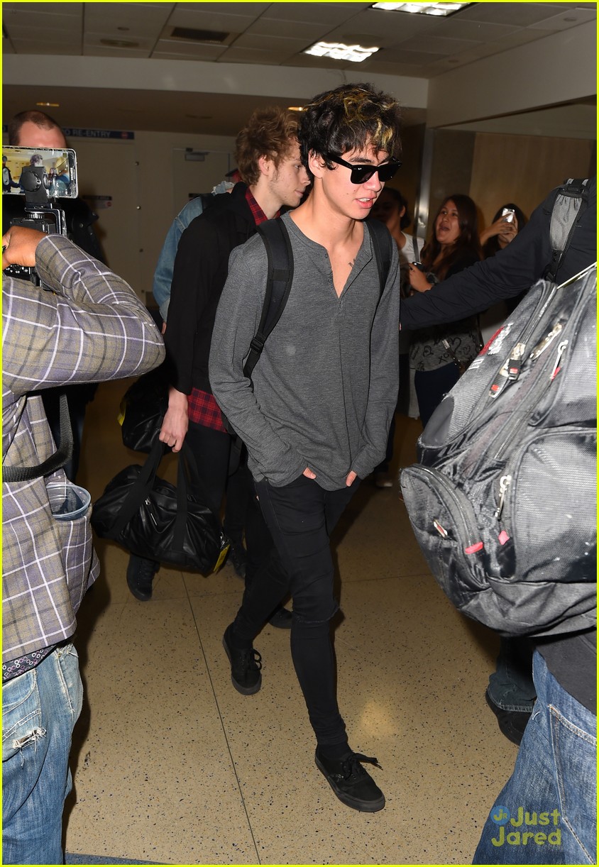 5 seconds summer wilay live video lax arrival 02