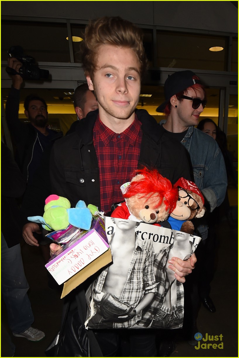 5 seconds summer wilay live video lax arrival 03