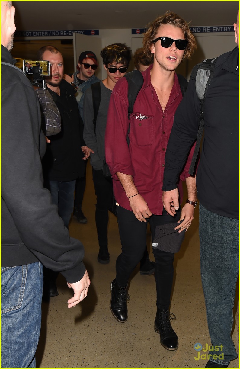 5 seconds summer wilay live video lax arrival 05