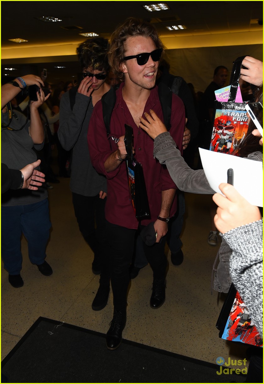 5 seconds summer wilay live video lax arrival 08