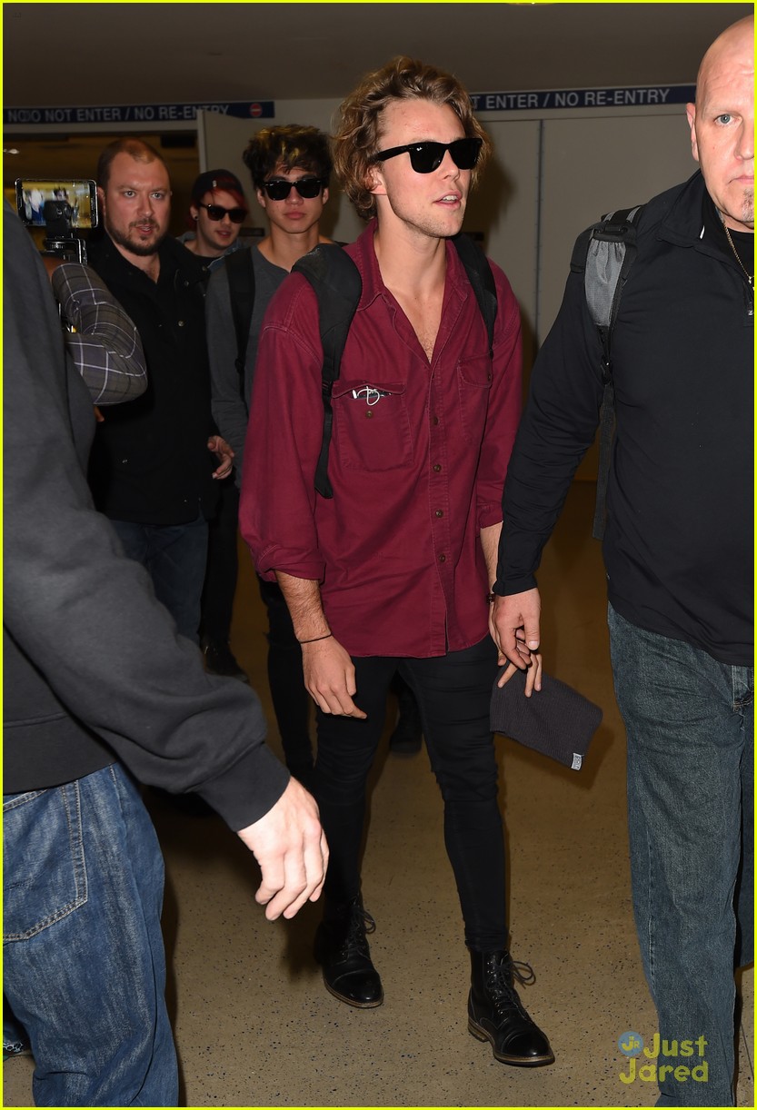 5 seconds summer wilay live video lax arrival 11