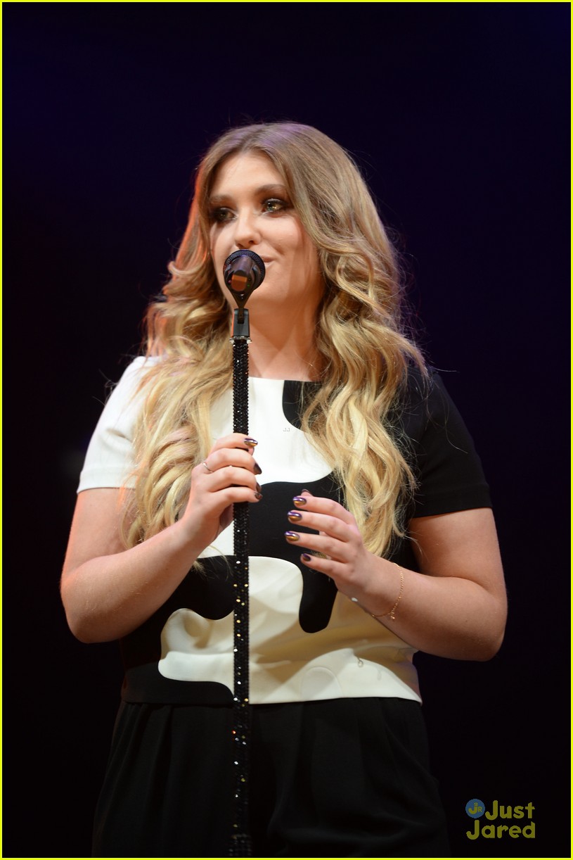 ella henderson yours video christmas live 06
