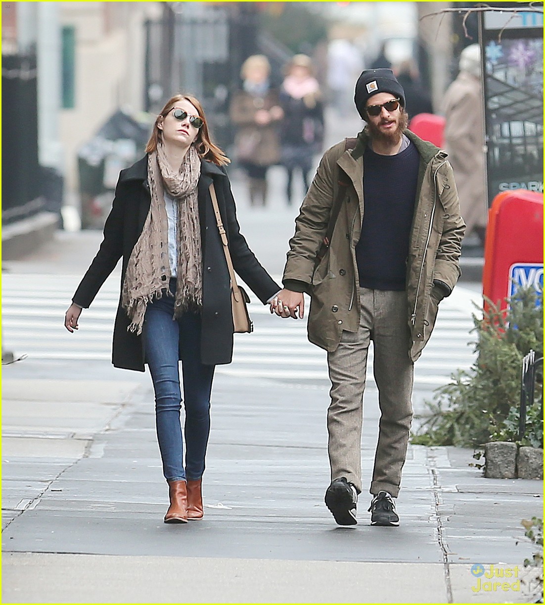 emma stone andrew garfield step out after the holiday 01
