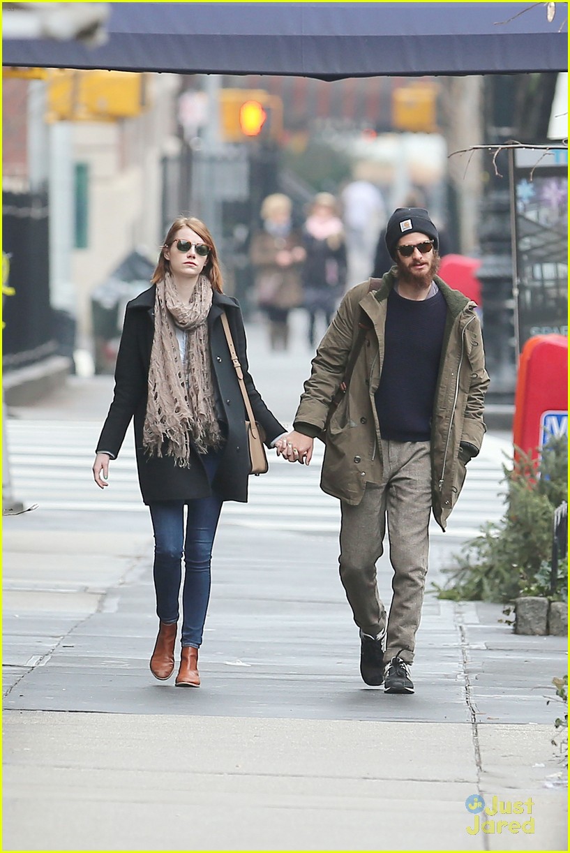 emma stone andrew garfield step out after the holiday 02