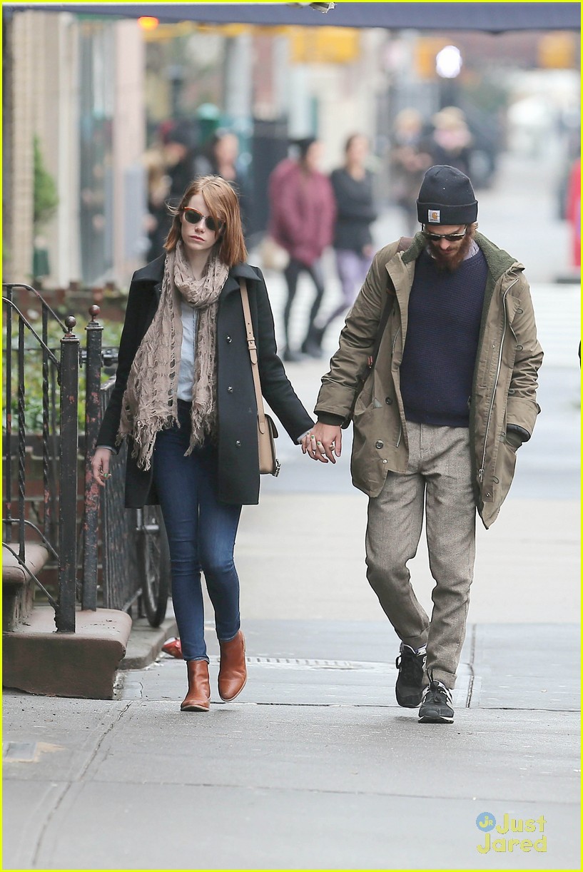 emma stone andrew garfield step out after the holiday 07