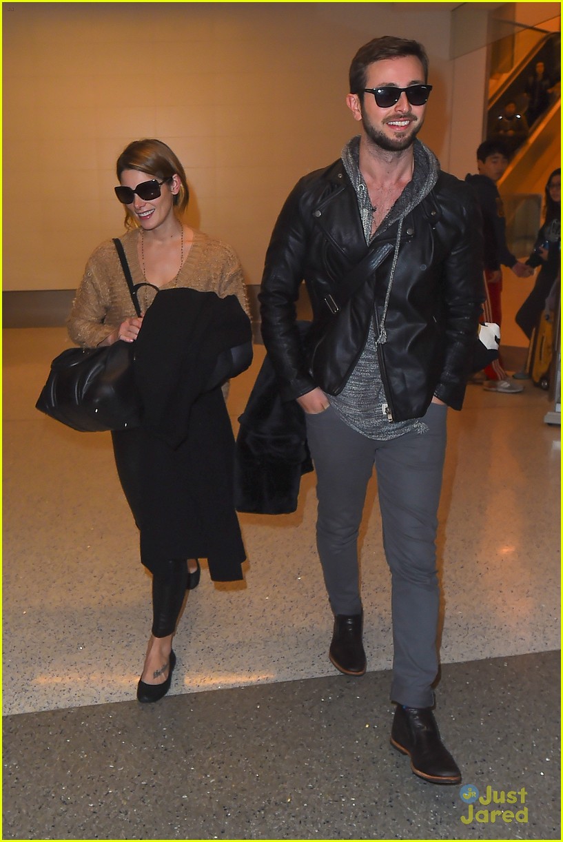 ashley greene paul khoury spotted together after thanksgiving 03