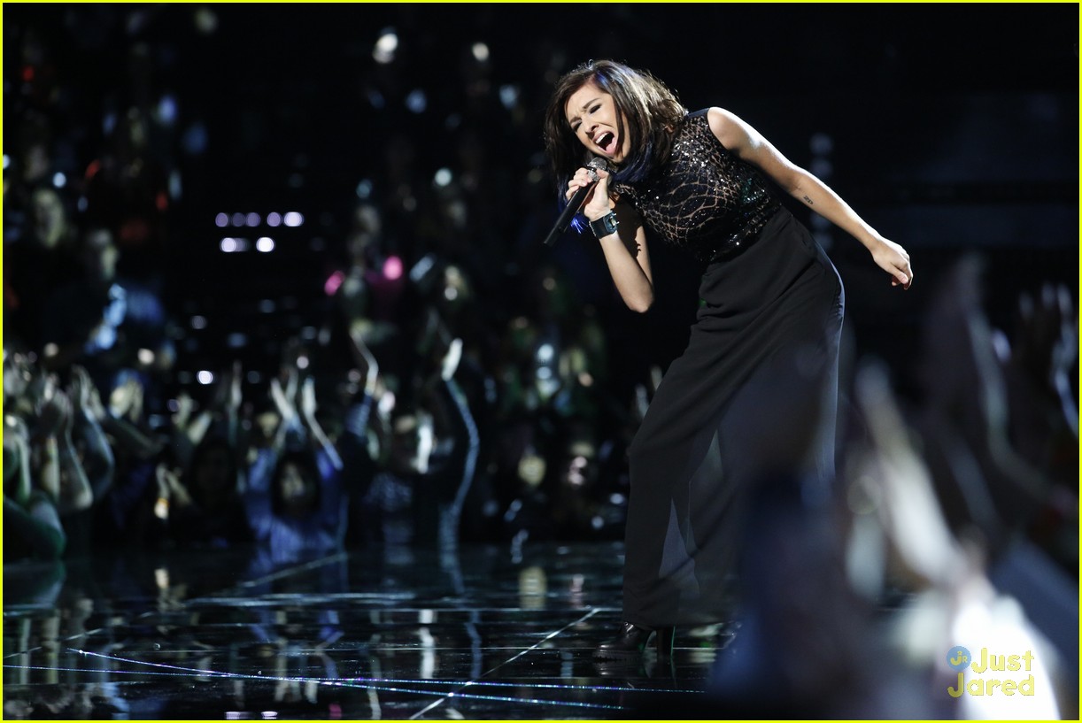 christina grimmie with love the voice 04