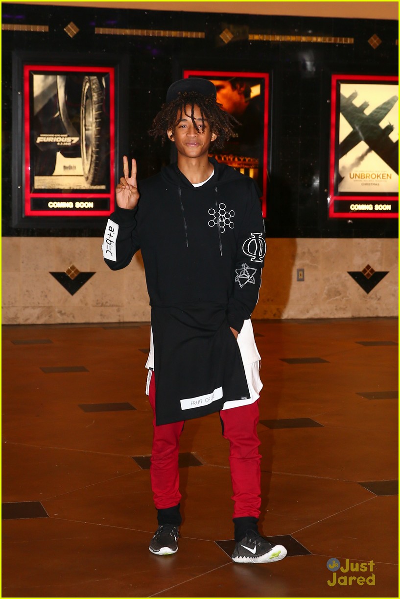 jaden smith has a peaceful night at the movies 04