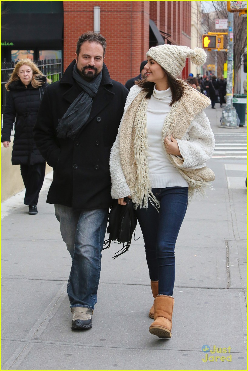 victoria justice bff vincent out nyc 03