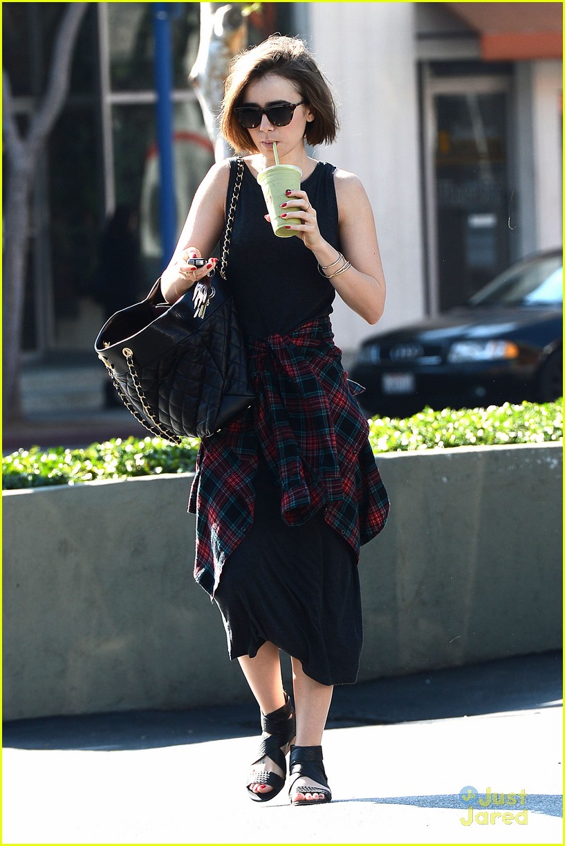 lily collins pay parking earth bar drink 10
