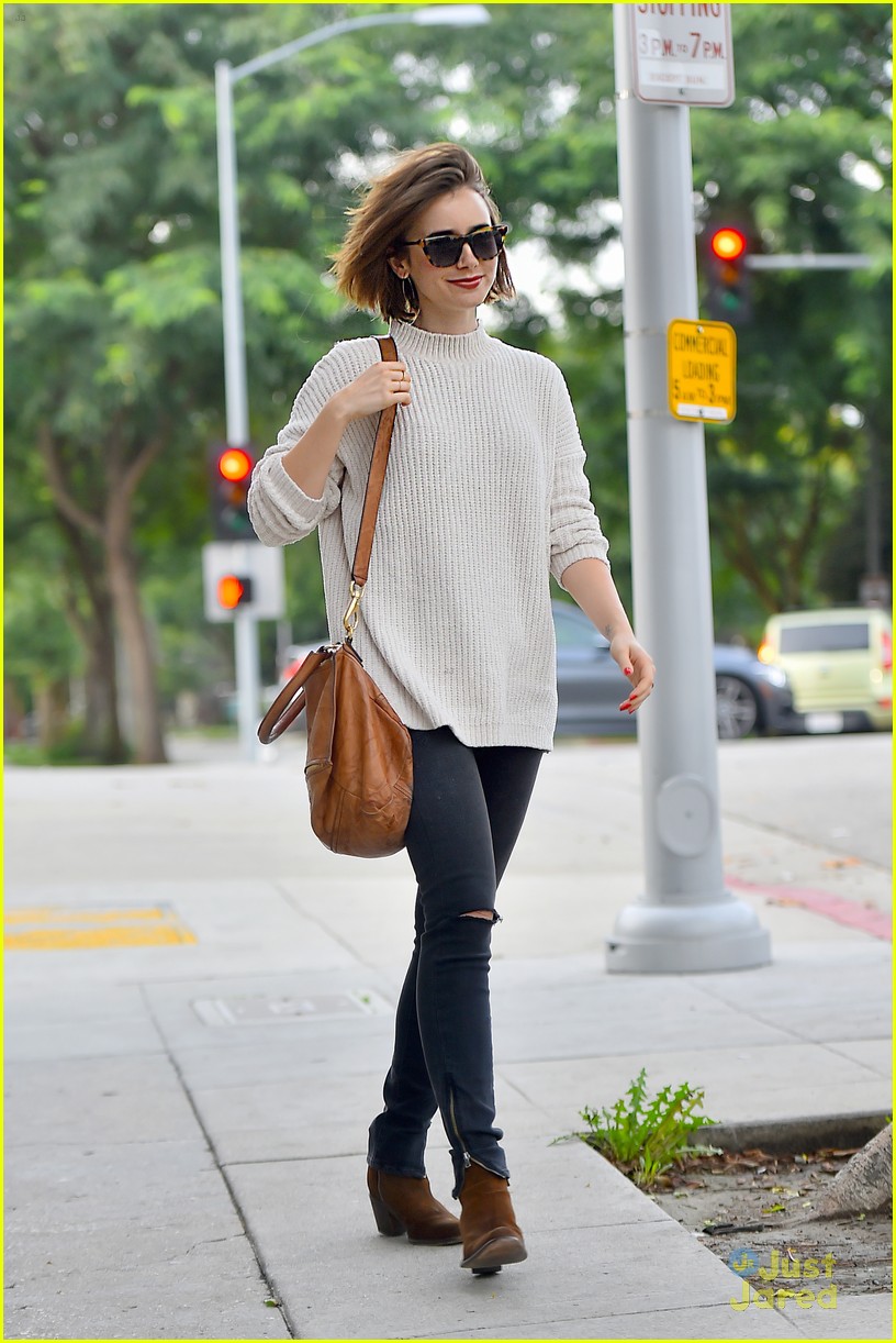 lily collins pay parking earth bar drink 12