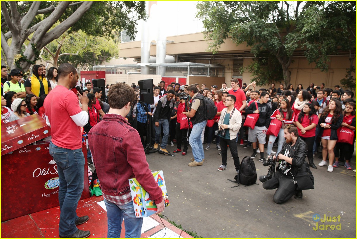 nolan gould old spice toy donation drive 06
