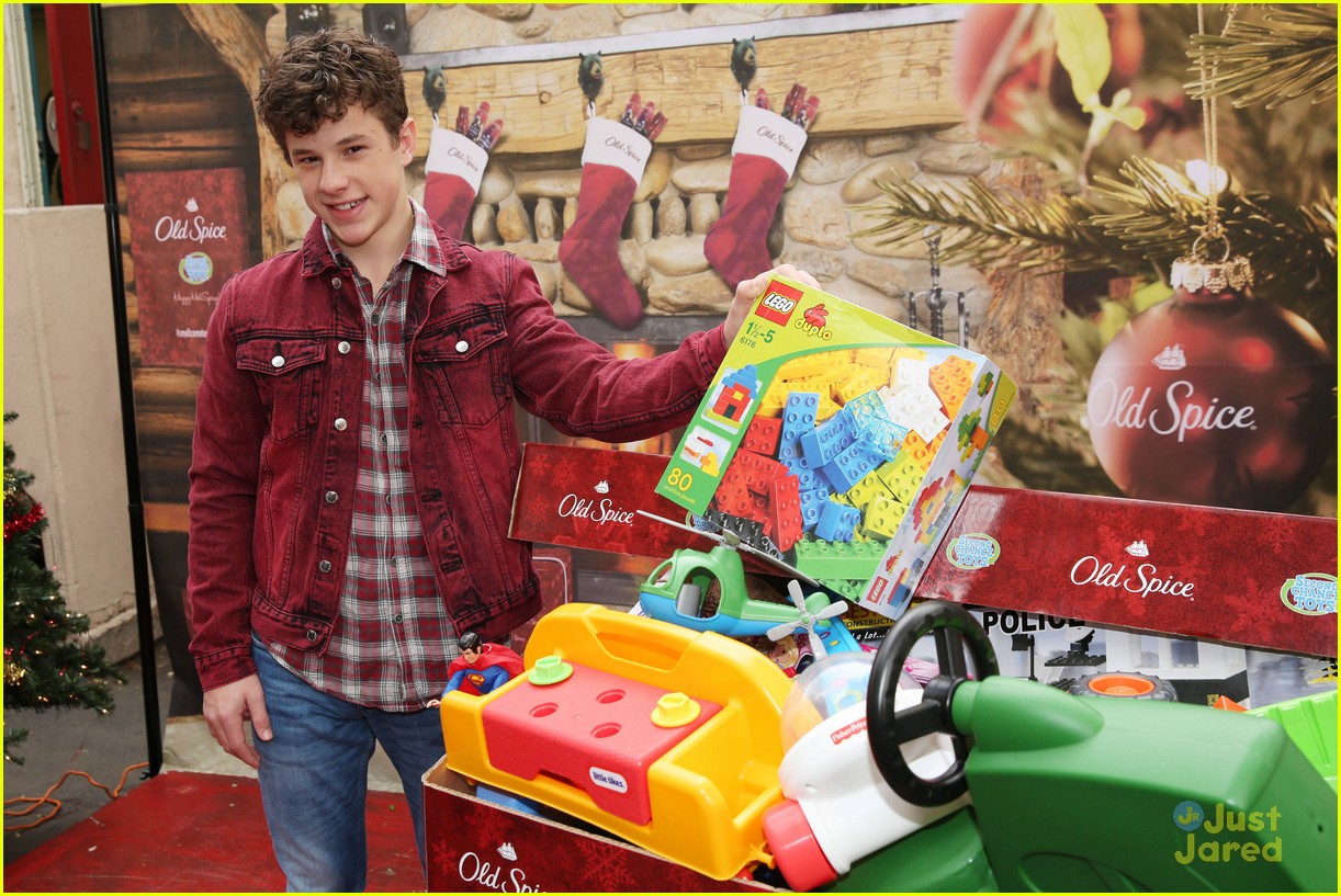 nolan gould old spice toy donation drive 09