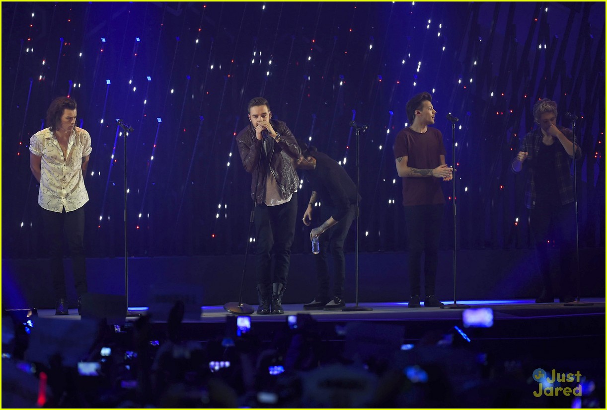 one direction 40 principales awards 21